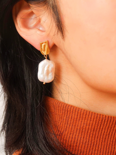 Charis Baroque Pearl Gold Earring Yellow Gold