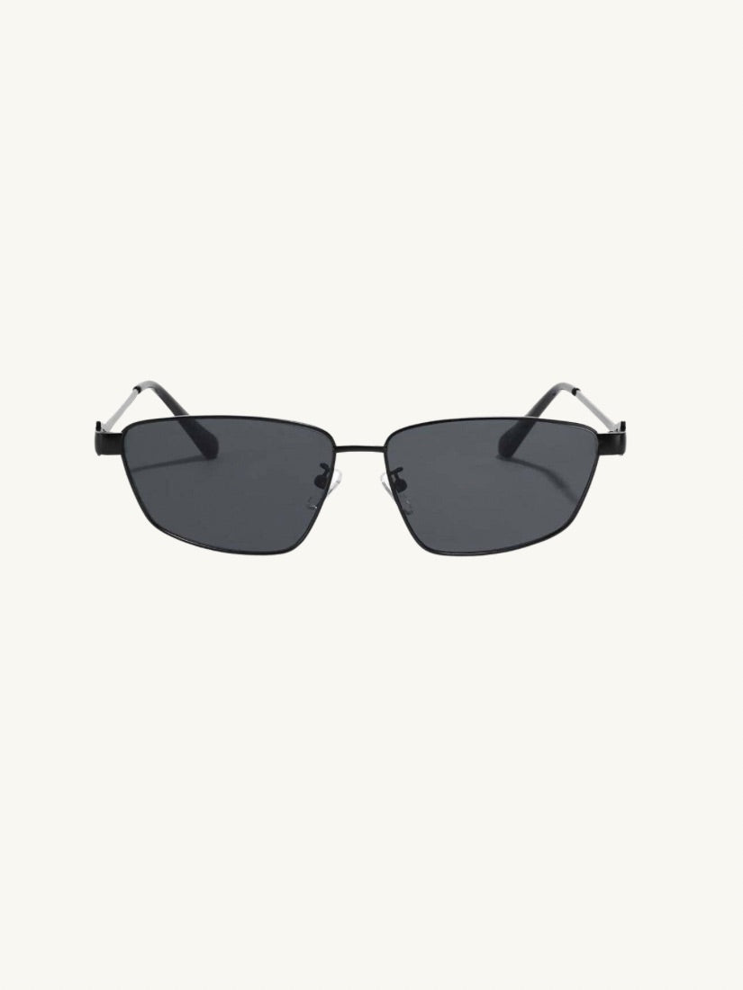 Cleo Polarized Sunglasses: Black/Black