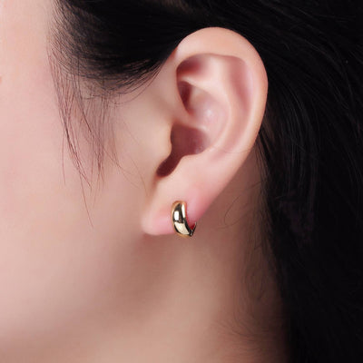 Chubby Minimalist Cartilage Earrings: Gold