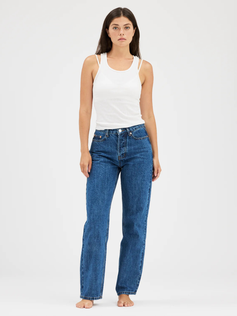 Classic Straight Jean Med Blue Wash