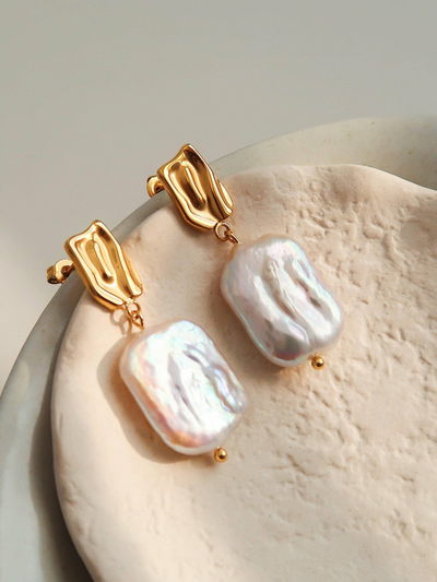 Charis Baroque Pearl Gold Earring Yellow Gold